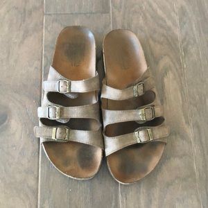 Cliffs Sandals look like Birkenstocks